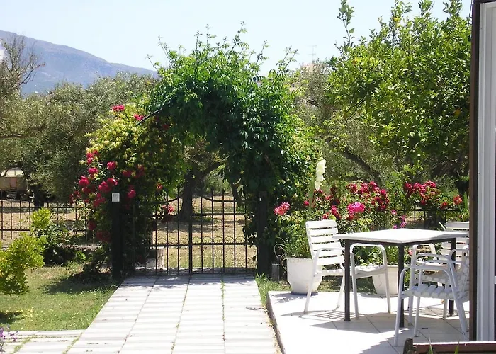 Akropolis Aparthotel