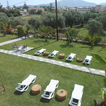 Aparthotel Akropolis