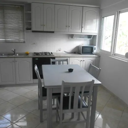 Aparthotel Akropolis Laganas