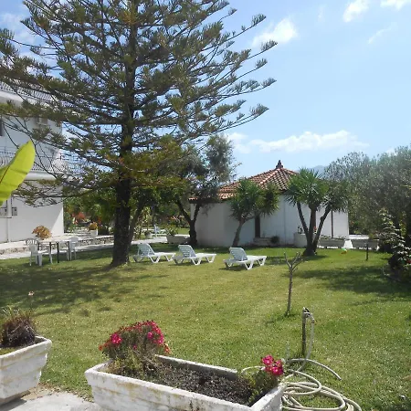 Aparthotel Akropolis 4*