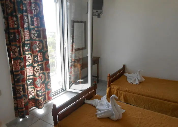 Apart-hotel Akropolis 3*